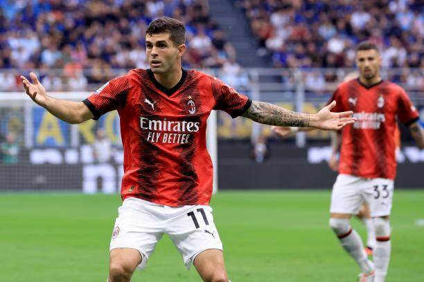 发现半岛体育-【观点】三振出局：畏手畏脚的米兰难招架蓝黑海啸