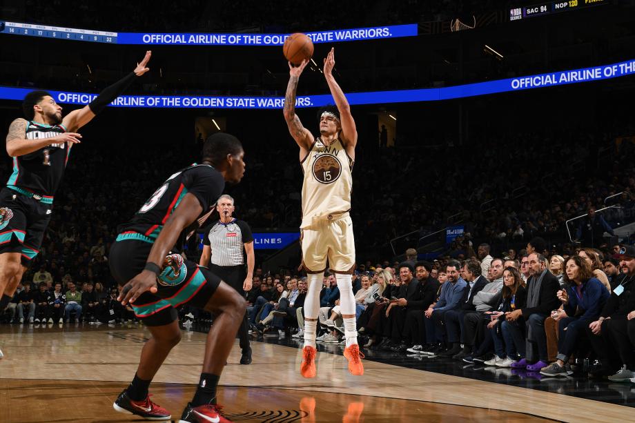 发现半岛体育-斯宾塞准绝杀霍福德16+9 勇士主场17分逆转灰熊